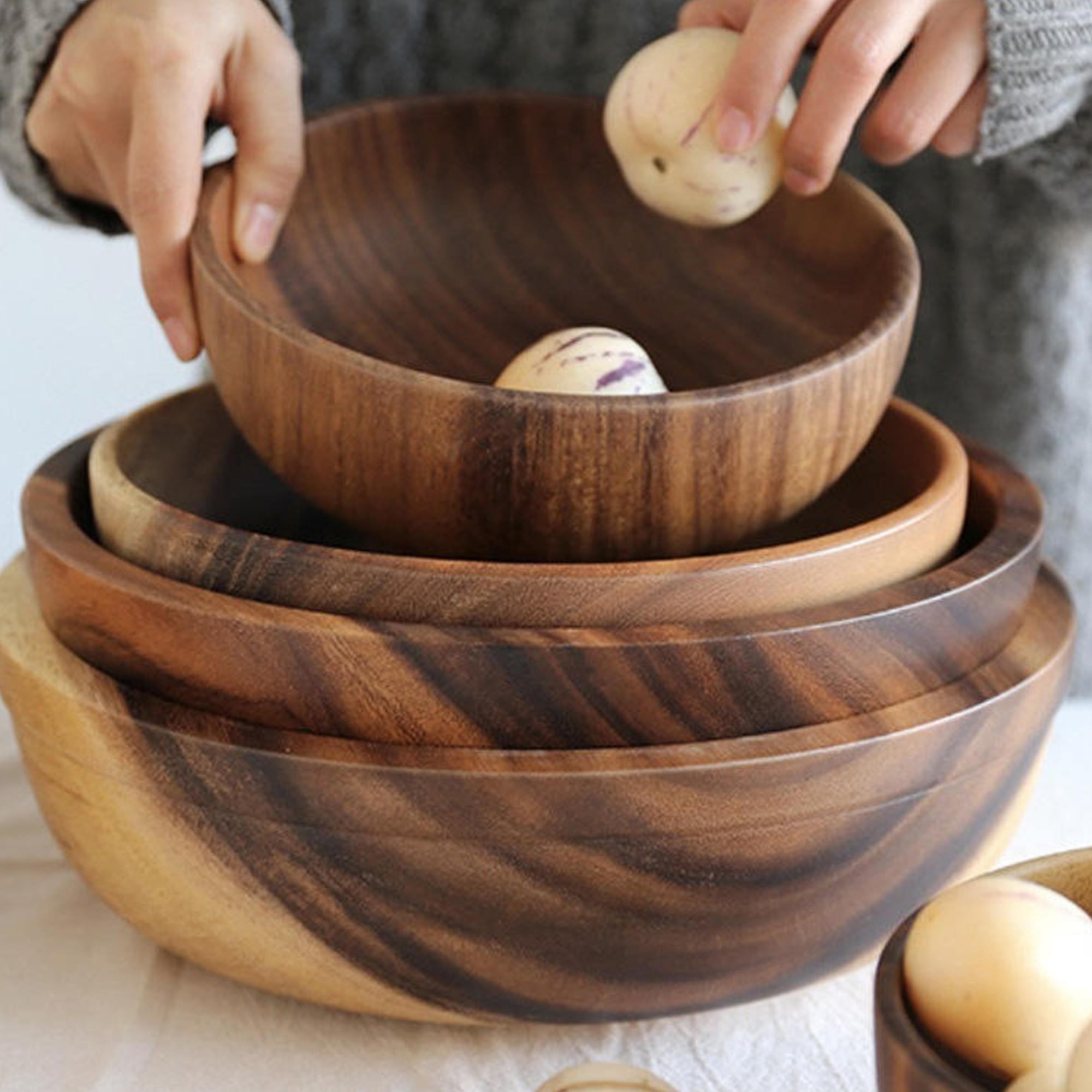 Acacia Wood Bowl – Handcrafted Natural Serving Bowl for Salad, Kitchen & Home Decor